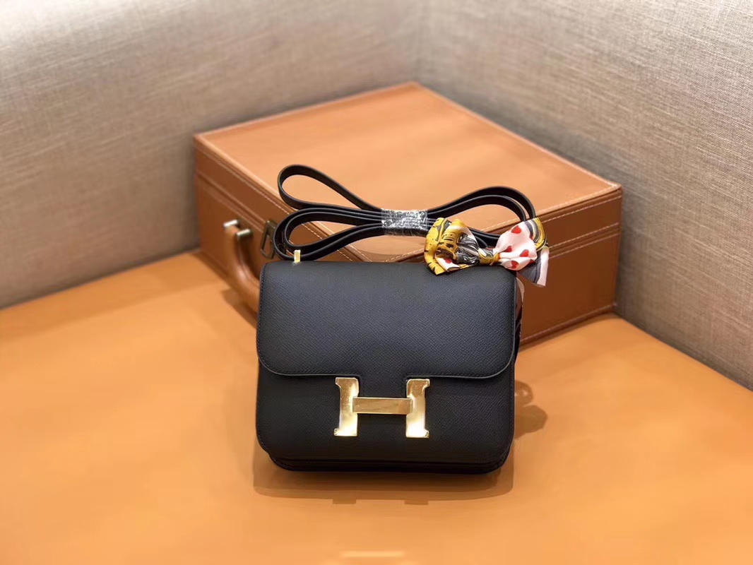 Hermès（爱马仕）Constance 空姐包 经典黑 Epsom掌纹小牛皮 臻品级别 金扣 18cm