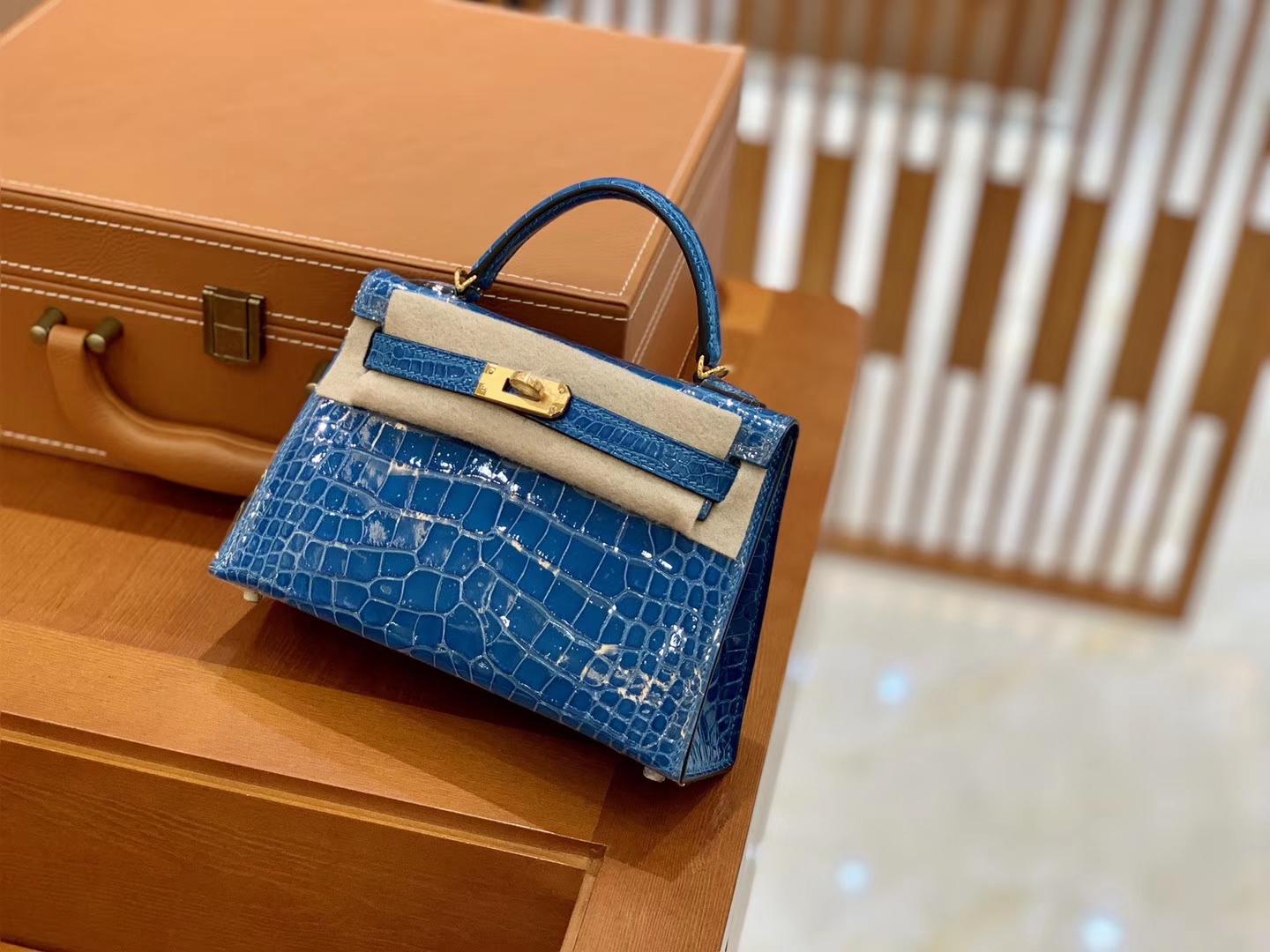 Hermès（爱马仕）Mini Kelly 迷你凯莉 伊滋密尔蓝 一级美洲鳄鱼皮 臻品级别 金扣 19cm