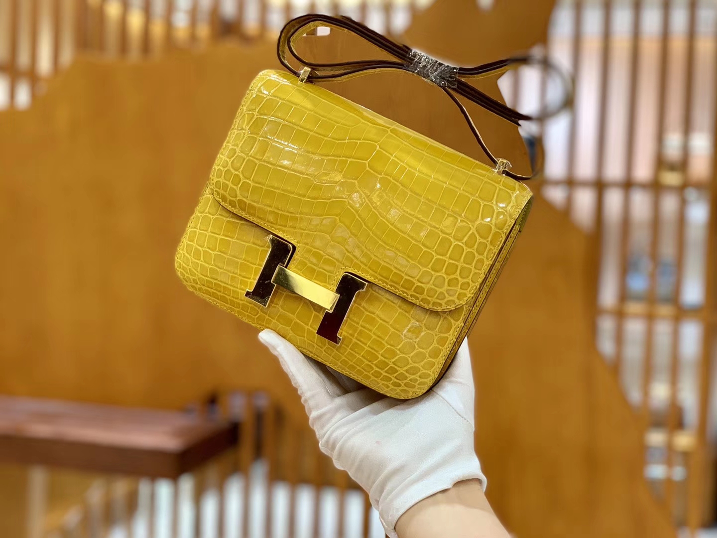 Hermès（爱马仕）Constance 空姐包 琥珀黄 一级皮 尼罗鳄 顶端级别 臻品级别 金扣 18cm