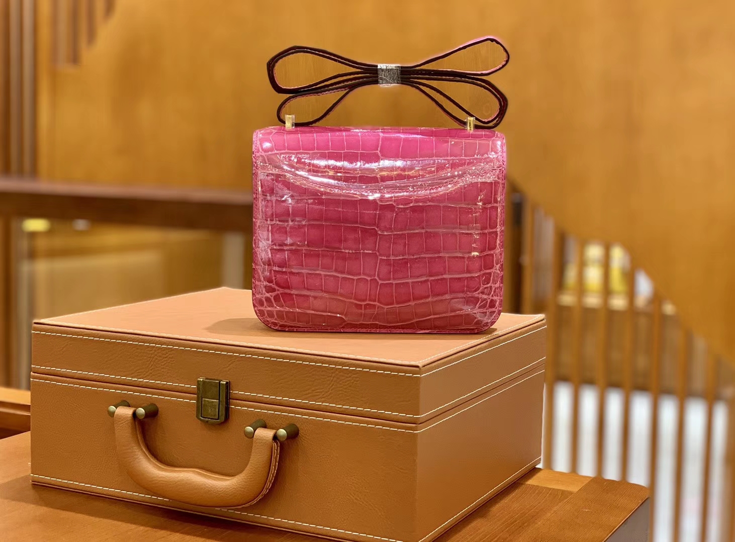 Hermès（爱马仕）Constance 空姐包 桃红 一级皮 尼罗鳄 顶端级别 臻品级别 金扣 18cm