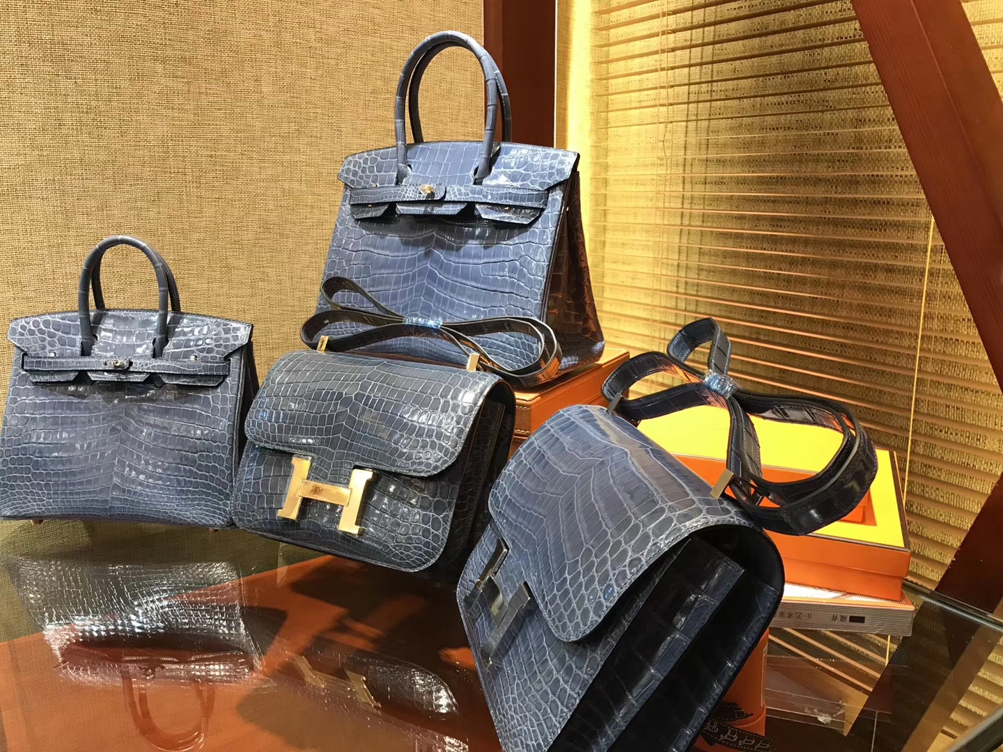 Hermès（爱马仕）Constance 空姐包 牛仔蓝 一级鳄鱼皮 尼罗鳄 原版蜜蜡线 银扣 23cm