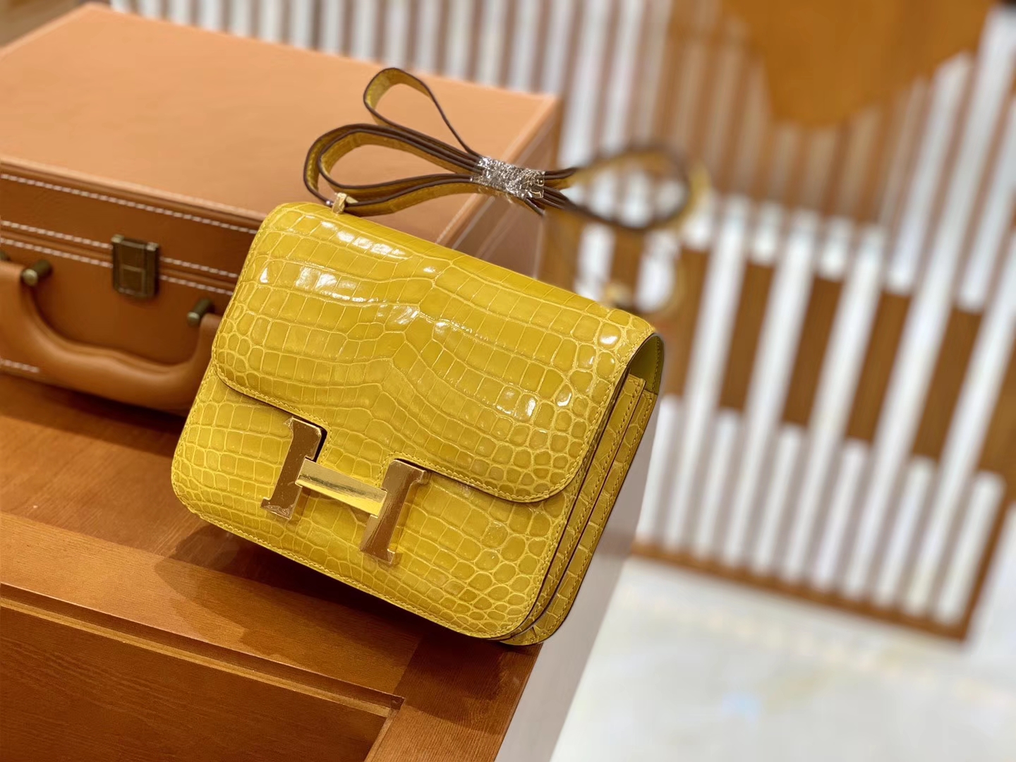 Hermès（爱马仕）Constance 空姐包 琥珀黄 一级皮 尼罗鳄 顶端级别 臻品级别 金扣 18cm