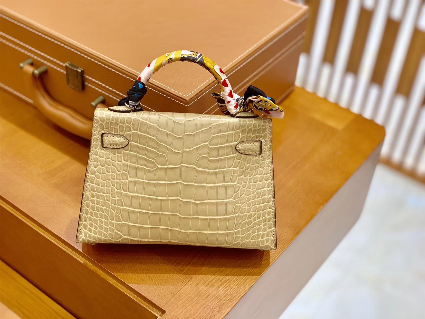 Hermès（爱马仕）Mini Kelly 迷你凯莉 奶茶色 雾面鳄鱼 一级 顶端级别 美洲 臻品级别 银扣 19cm