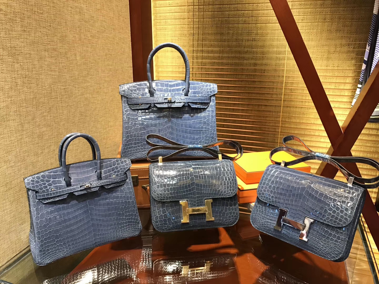 Hermès（爱马仕）Constance 空姐包 牛仔蓝 一级鳄鱼皮 尼罗鳄 原版蜜蜡线 银扣 23cm
