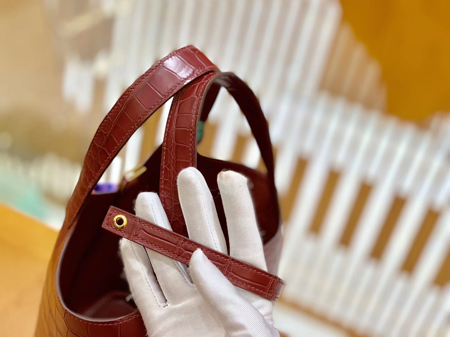 Hermès（爱马仕）Piction 菜篮包 石榴红 一级尼罗鳄鱼皮 雾面 手缝蜡线 金扣 18cm