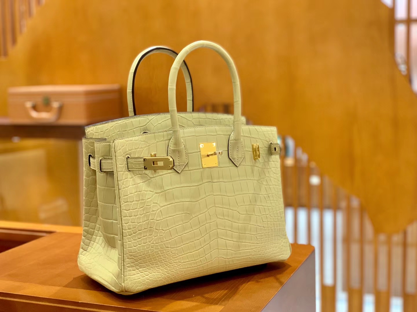 Hermès（爱马仕）Birkin 30cm 奶黄色 金扣 一级皮 尼罗鳄鱼皮 臻品级别