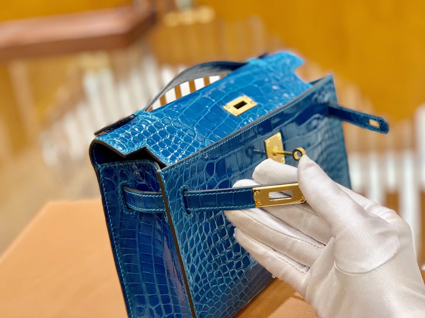 Hermès（爱马仕）Mini Kelly 迷你凯莉 伊滋密尔蓝 一级尼罗鳄鱼皮 全手工缝制 金扣 22cm