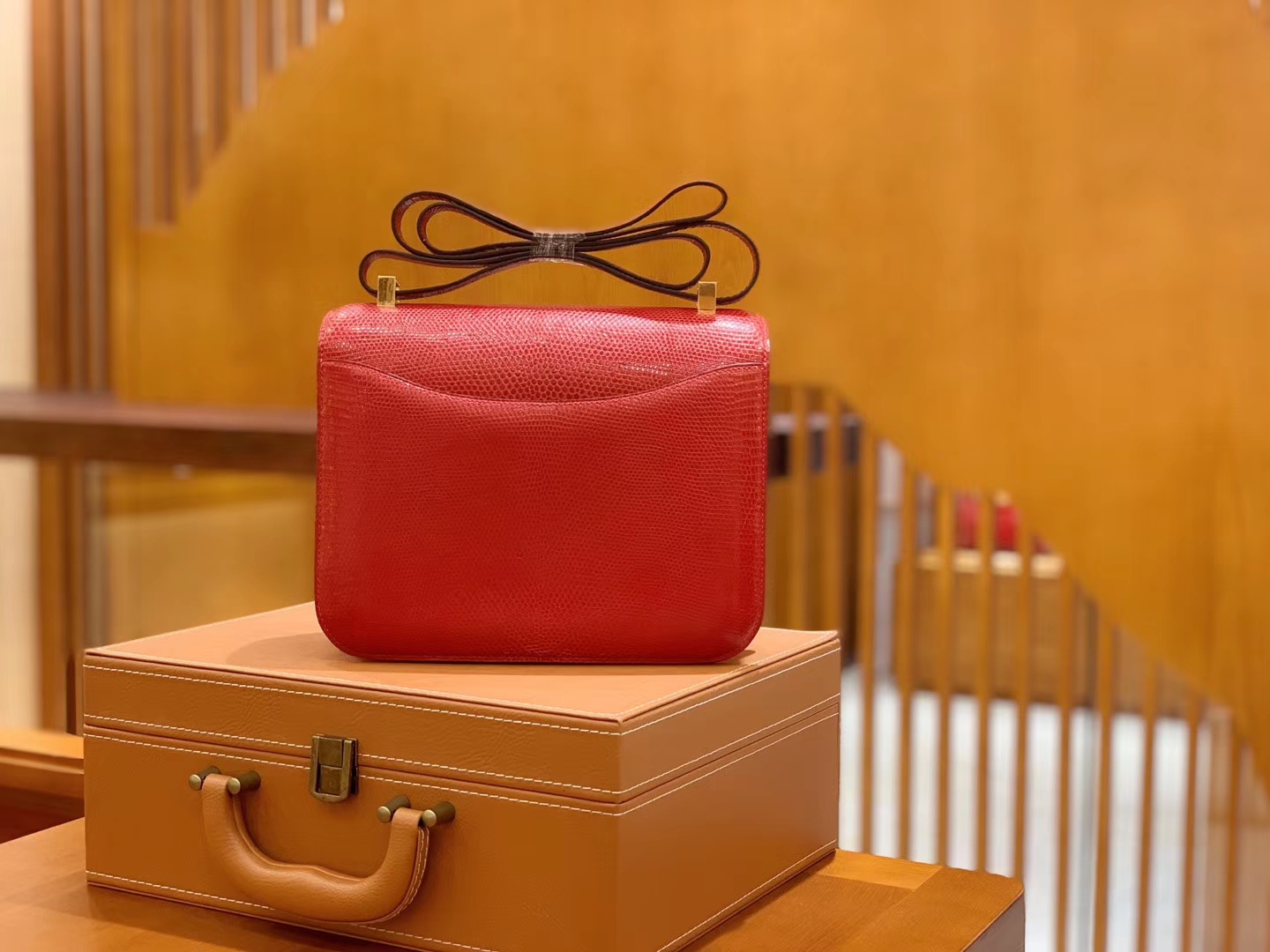 Hermès（爱马仕）Constance 空姐包 蕃茄红 野生蜥蜴皮 全手工缝制 23cm 金扣 现货