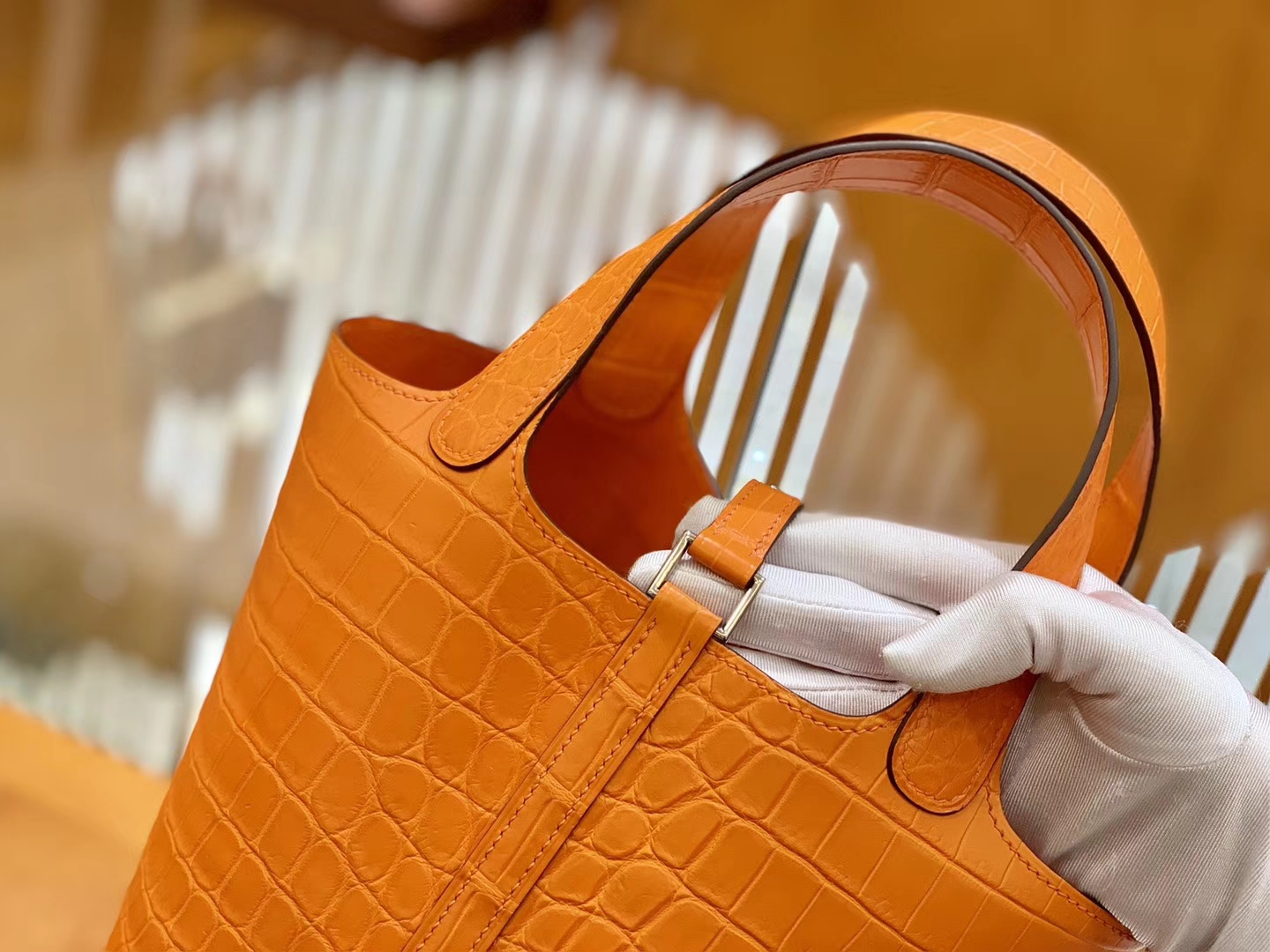 Hermès（爱马仕）Piction 菜篮包 经典橙 一级尼罗鳄鱼皮 雾面 手缝蜡线 银扣 18cm