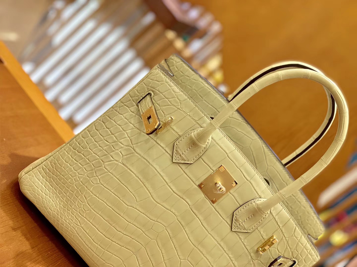 Hermès（爱马仕）Birkin 30cm 奶黄色 金扣 一级皮 尼罗鳄鱼皮 臻品级别