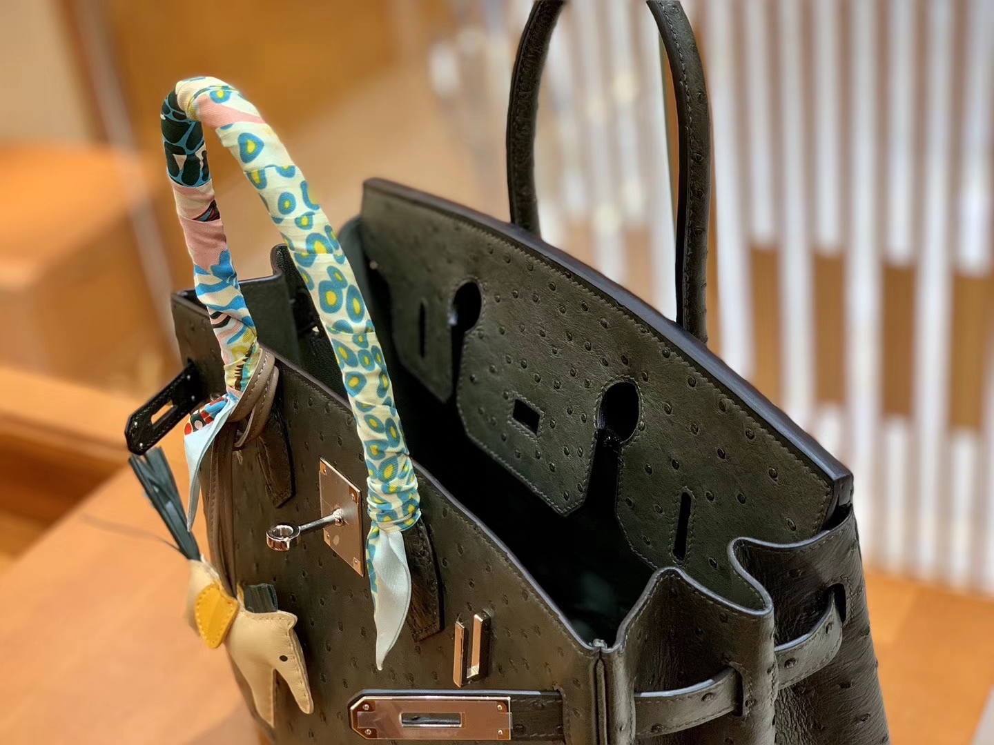 Hermès（爱马仕）Birkin 铂金包 松柏绿 鸵鸟皮 手缝工艺 银扣 30cm 现货