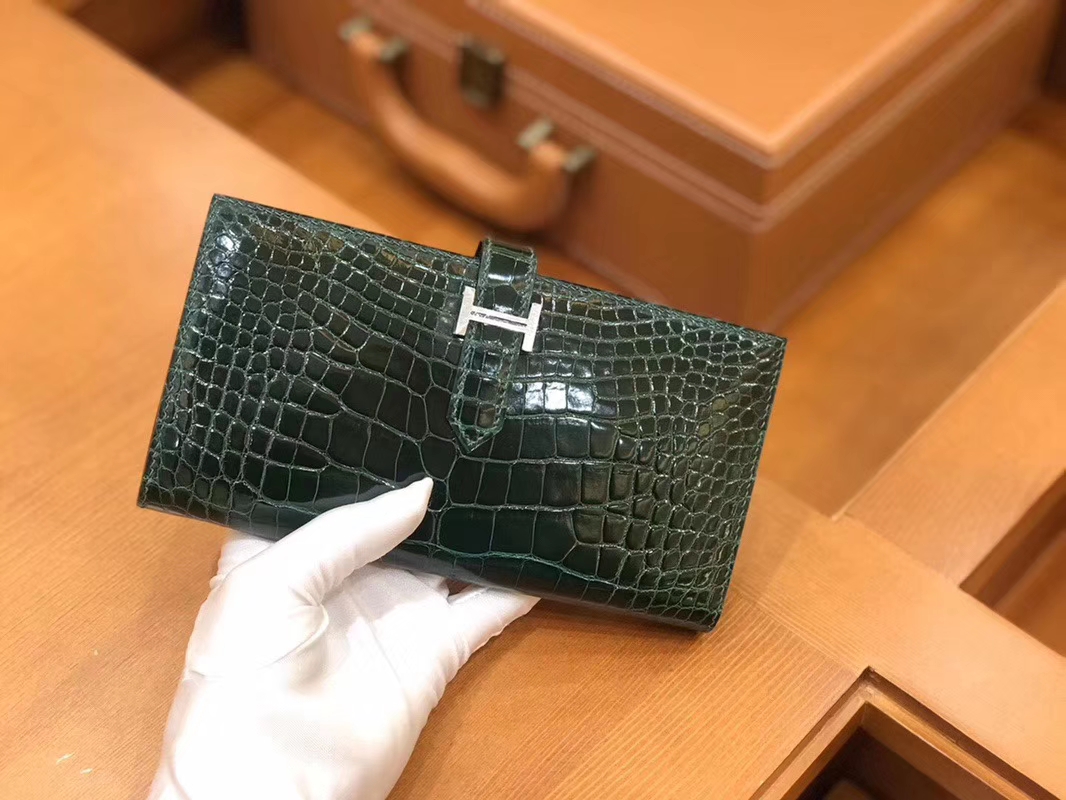 Hermès（爱马仕）Bearn 钱夹 美洲鳄鱼皮 祖母绿