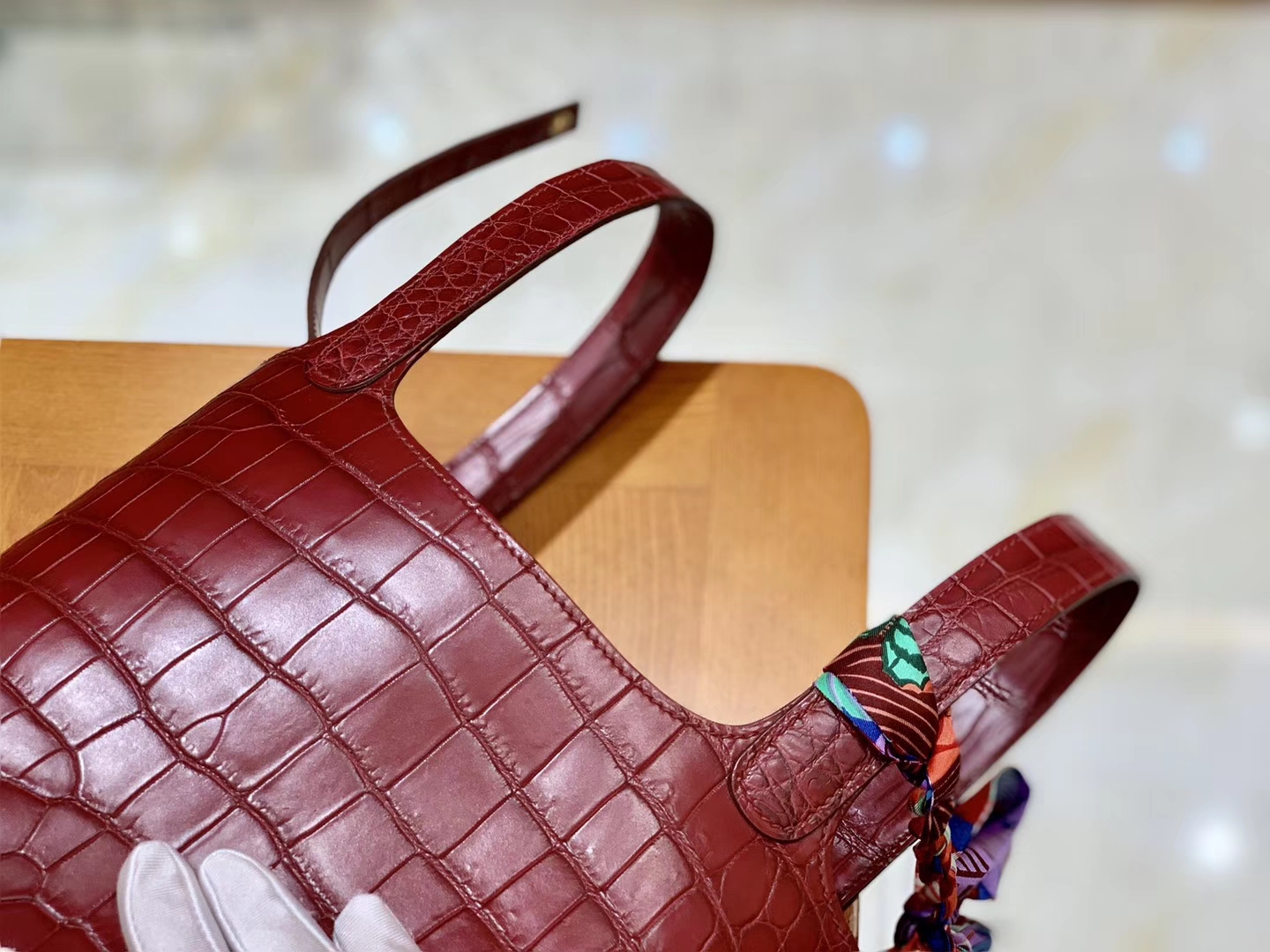 Hermès（爱马仕）Piction 菜篮包 石榴红 一级尼罗鳄鱼皮 雾面 手缝蜡线 金扣 18cm