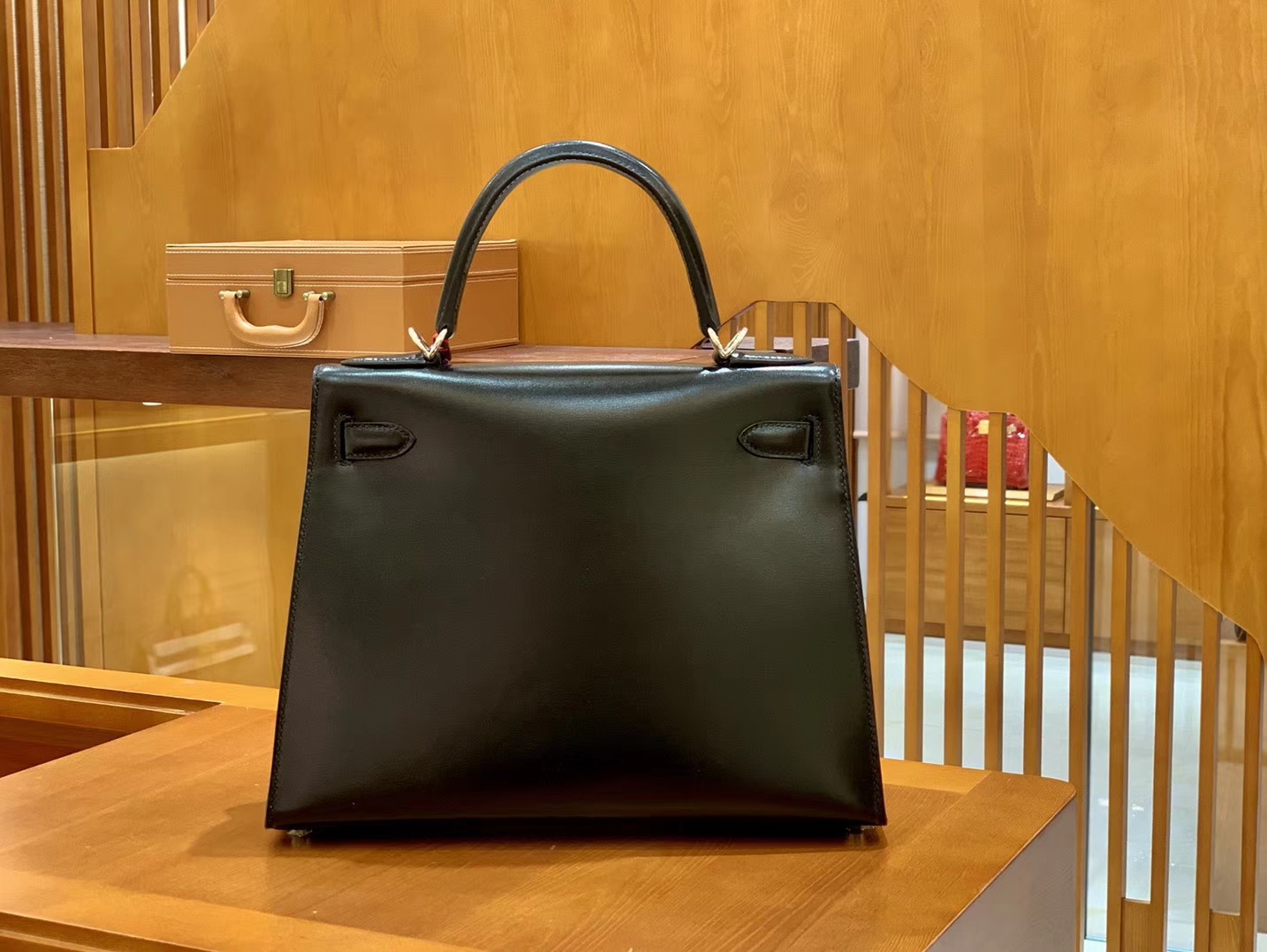 Hermès（爱马仕）Kelly 28cm 经典黑 银扣 BOX猫爪纹牛皮 全手工缝制 臻品工序