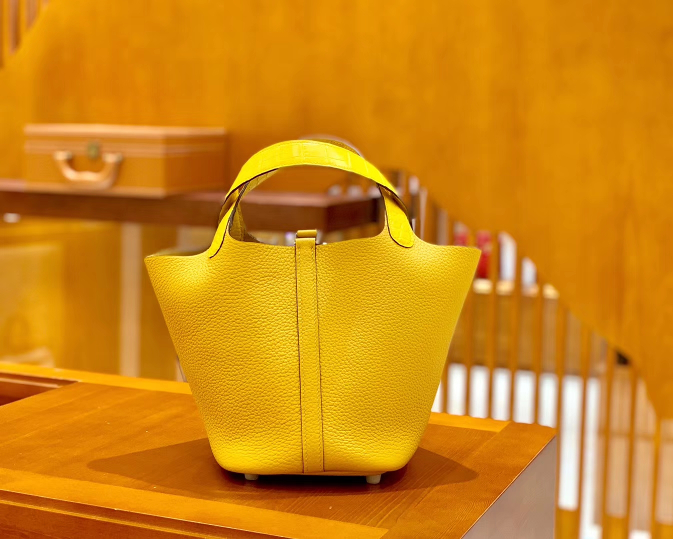 Hermès（爱马仕）Piction 18cm & 迷你2代19cm 鳄鱼皮 琥珀黄9D 火热不减
