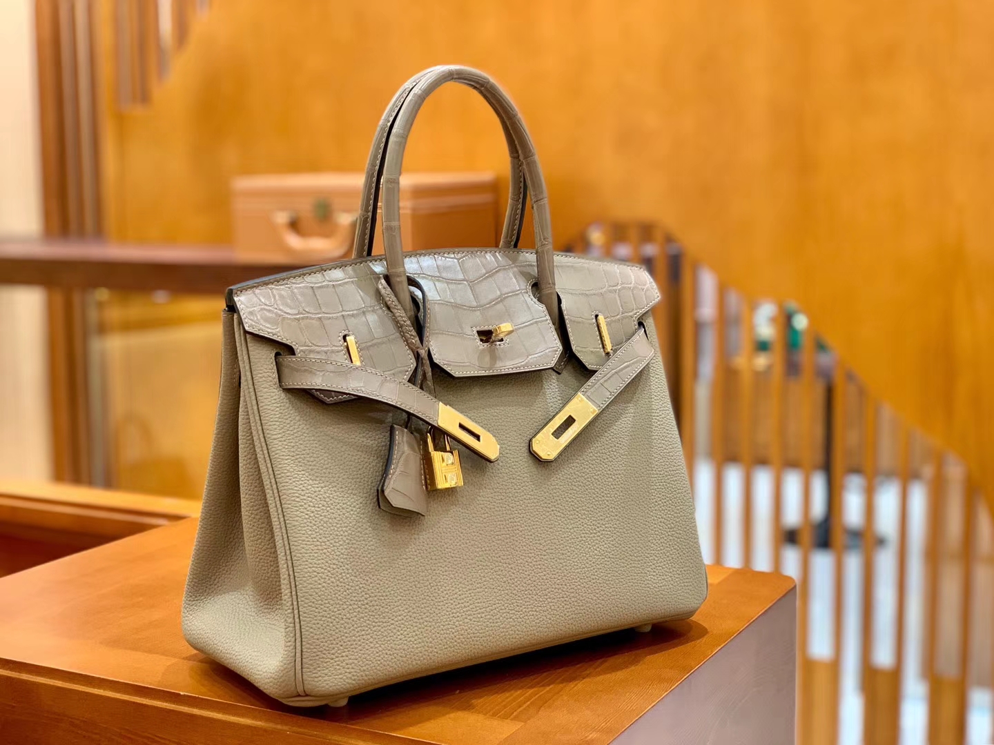 Hermès（爱马仕）Birkin 铂金包 斑鸠灰 鳄鱼皮拼德国togo牛皮 全手工缝制 金扣 30cm