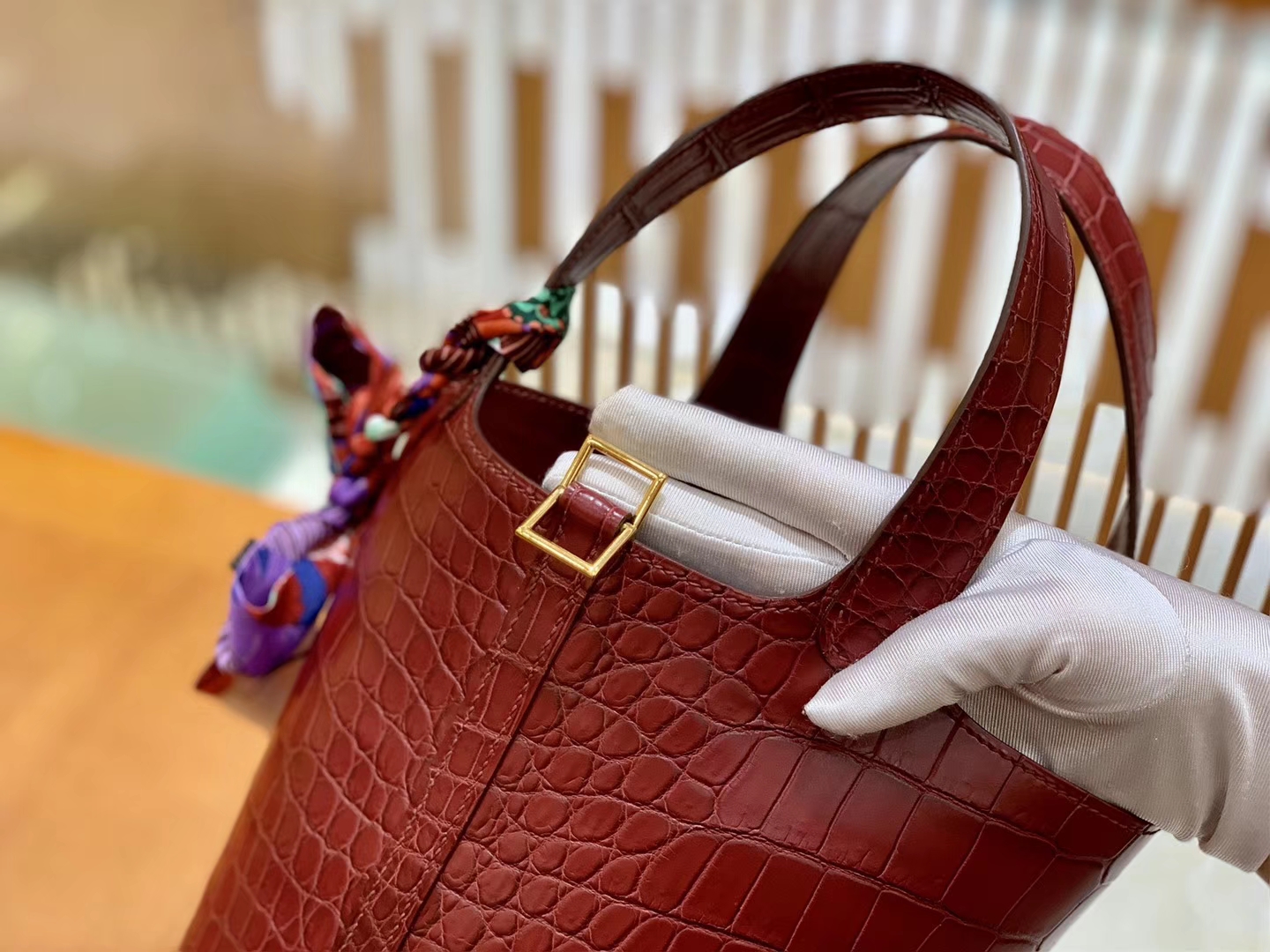 Hermès（爱马仕）Piction 菜篮包 石榴红 一级尼罗鳄鱼皮 雾面 手缝蜡线 金扣 18cm