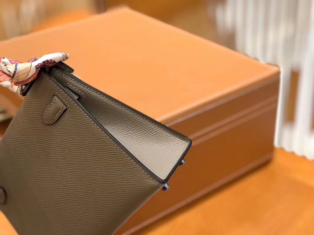 Hermès（爱马仕）Mini kelly 迷你凯莉 沥青灰 掌纹小牛皮 全手工缝制 臻品级别 银扣 19cm 现货