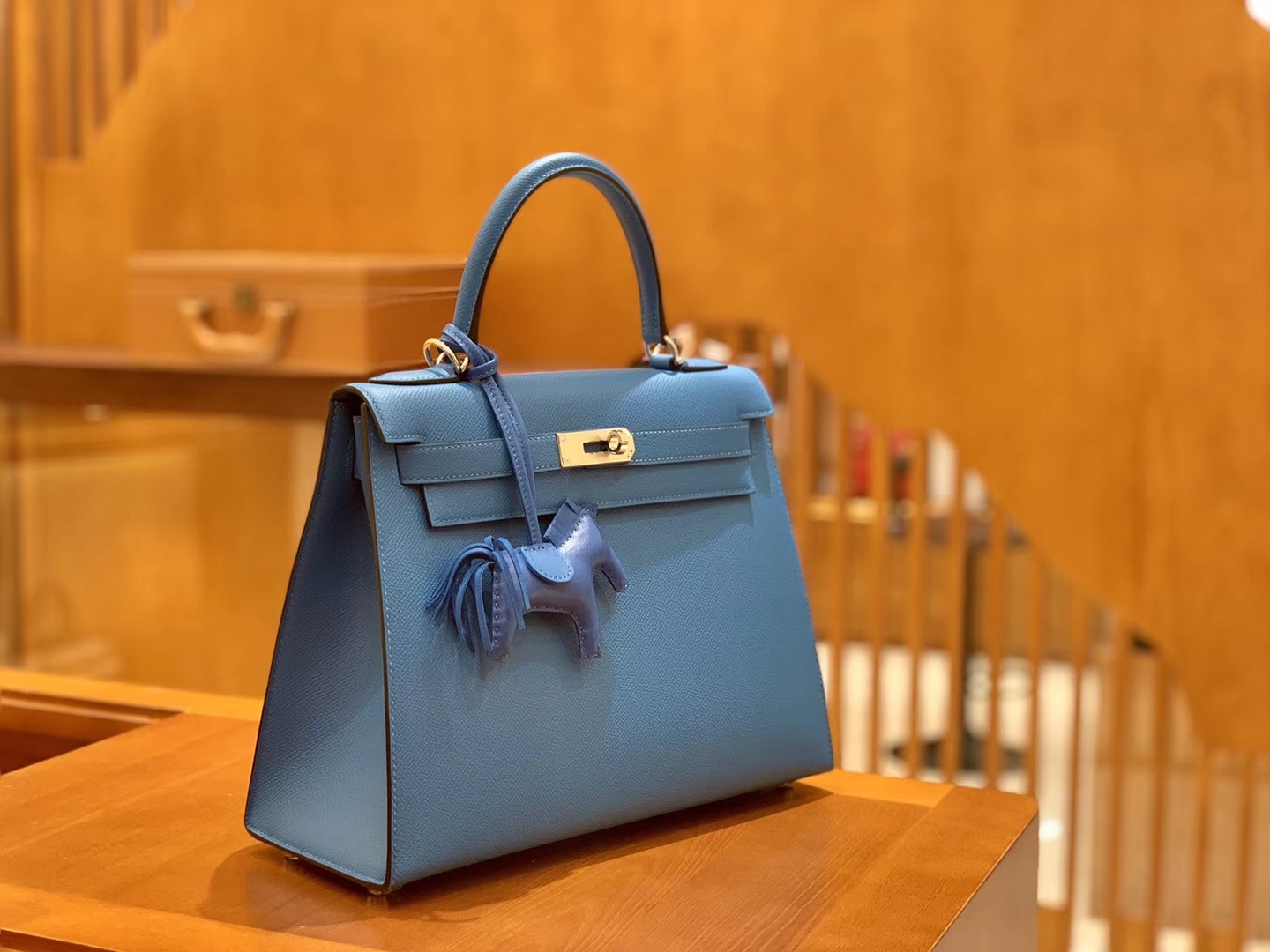 Hermès（爱马仕）Kelly 凯莉包 坦桑尼亚蓝 掌纹牛皮德国进口原料 全手缝制 金扣 28cm 现货