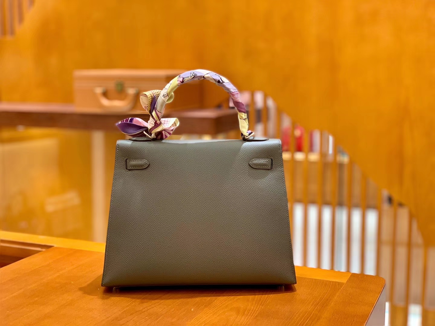 Hermès（爱马仕）Kelly 凯莉包 锡器灰 掌纹牛皮 进口原料 臻品级别 银扣 25cm 现货