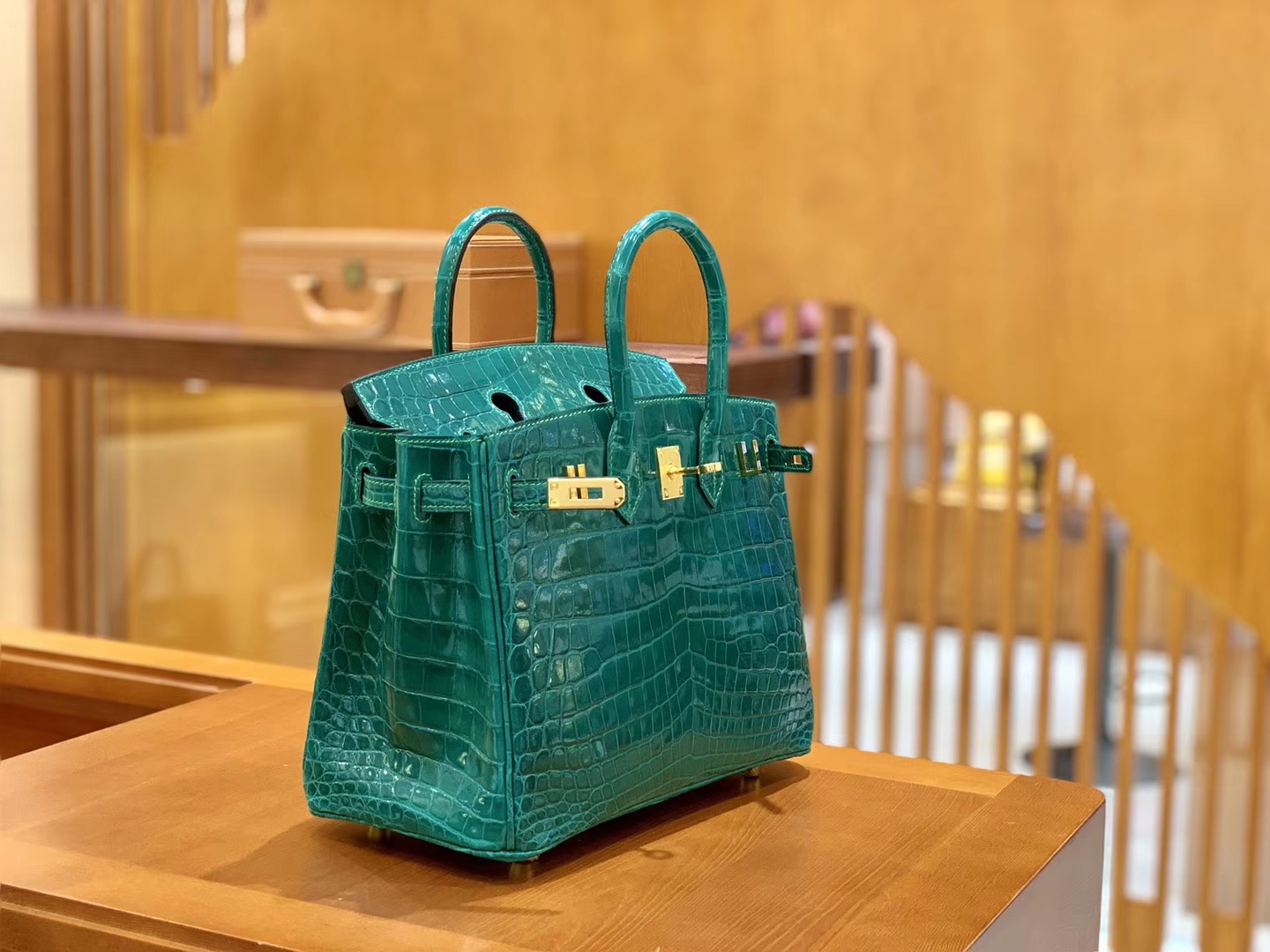Hermès（爱马仕）Birkin 铂金包 翡翠绿 一级皮 尼罗鳄鱼皮 臻品级别 金扣 25cm