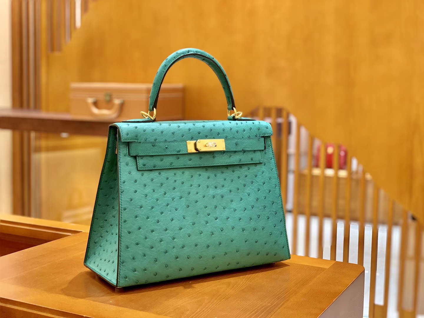 Hermès（爱马仕）Kelly 28cm 湖水绿 金扣 南非KK鸵鸟皮 全手工缝制