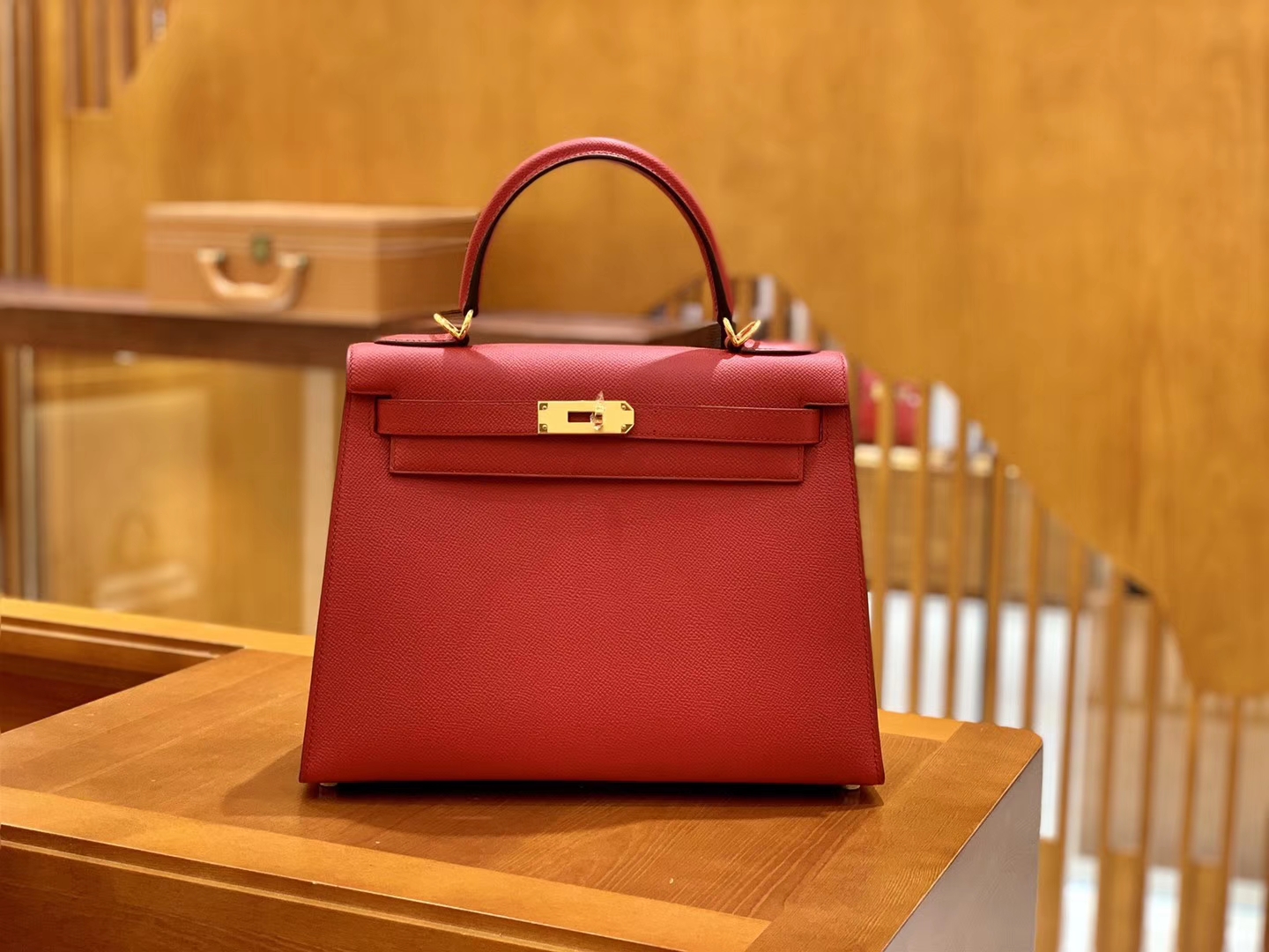 Hermès（爱马仕）Kelly 28cm 中国红 金扣 德国掌纹牛皮 全手工缝制 臻品工序
