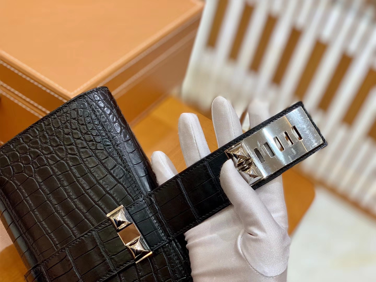 Hermès（爱马仕）CDC 手拿包 23cm 经典黑银 一级尼罗鳄鱼皮 雾面 手缝蜡线