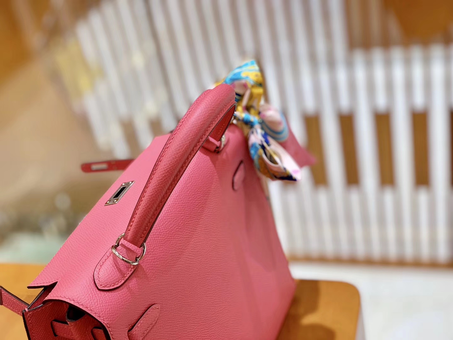 Hermès（爱马仕）Kelly 凯莉包 唇膏粉 掌纹牛皮 进口原料 臻品级别 银扣 25cm 现货