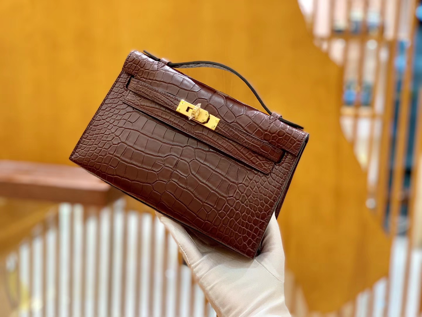 Hermès（爱马仕）Miniy Kelly 22cm 摩卡 一级尼罗 鳄鱼皮 臻品级别