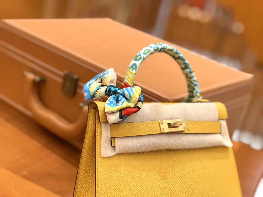 Hermès（爱马仕）Mini kelly 迷你凯莉 琥珀黄 掌纹小牛皮 全手工缝制 臻品级别 银扣 19cm 现货