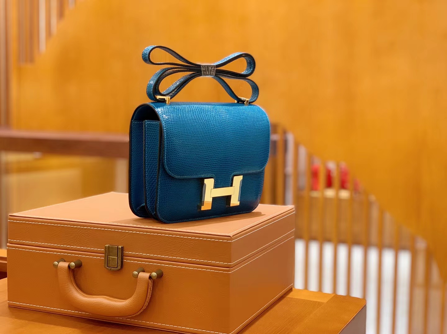 Hermès（爱马仕）Constance 空姐包 伊兹密尔蓝 野生蜥蜴皮 全手工缝制 18cm 金扣 现货