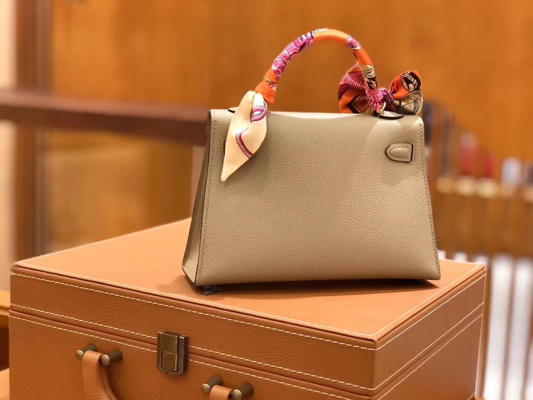 Hermès（爱马仕）Mini kelly 斑鸠灰 掌纹小牛皮 全手工缝制 臻品级别 19cm 金扣 现货