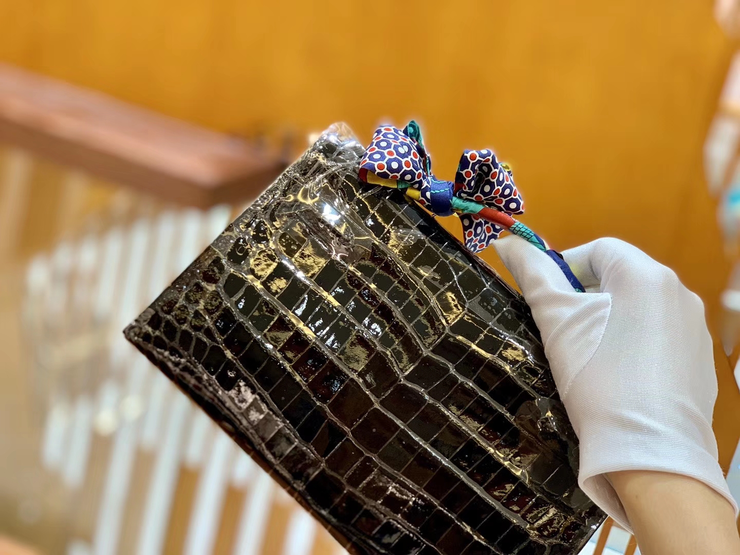 Hermès（爱马仕）Mini Kelly 迷你凯莉 经典黑 一级尼罗鳄鱼皮 全手工缝制 银扣 22cm