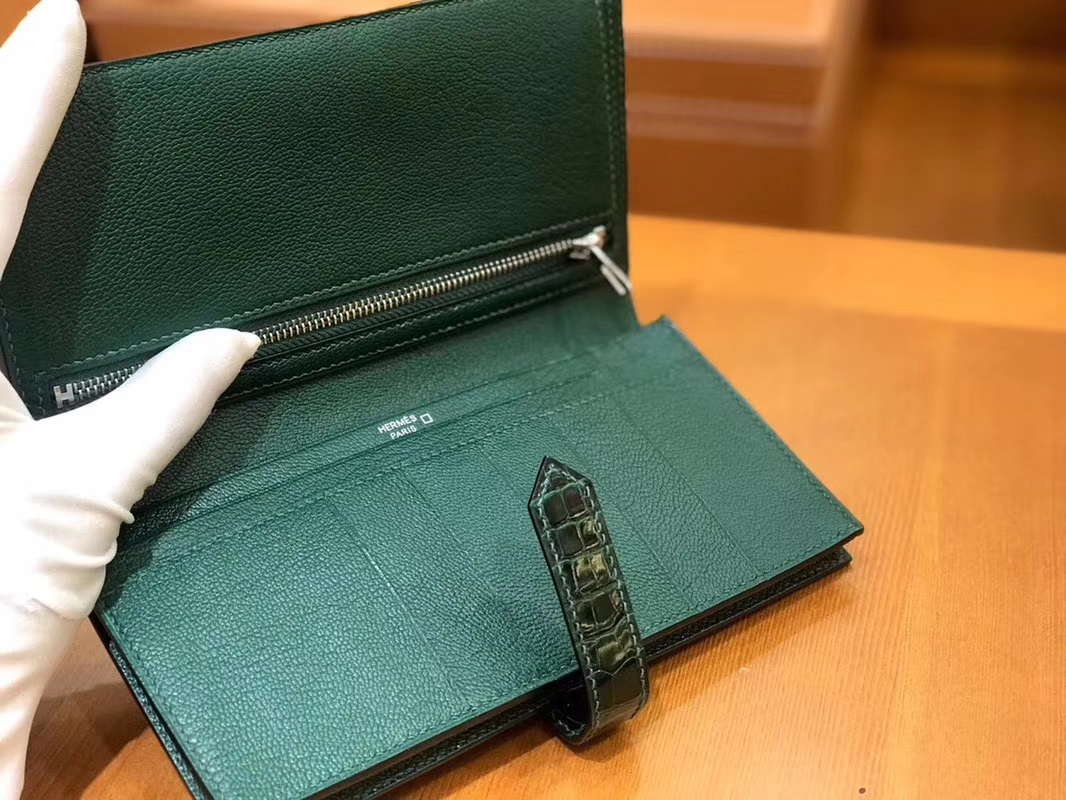 Hermès（爱马仕）Bearn 钱夹 美洲鳄鱼皮 祖母绿