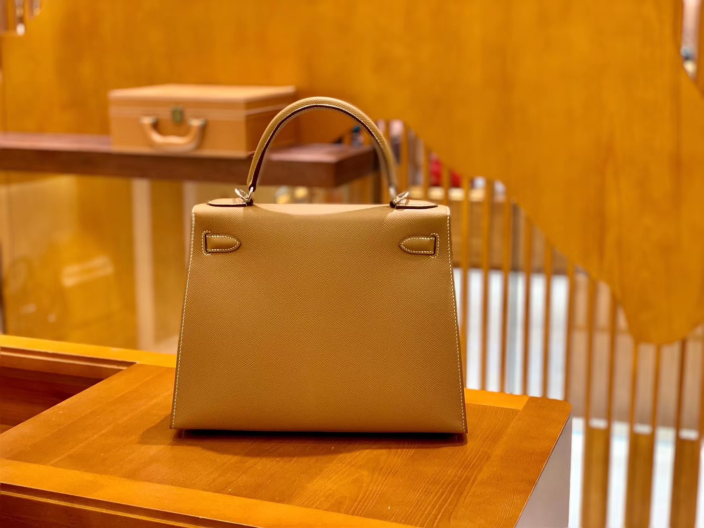 Hermès（爱马仕）Kelly 25cm 28cm 金棕色 银扣 掌纹牛皮 进口原料 臻品级别 现货