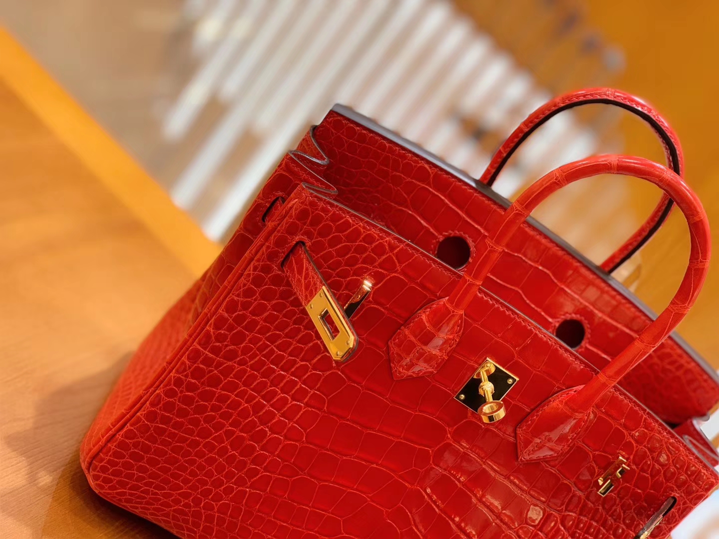 Hermès（爱马仕）Birkin 铂金包 法拉利红 美洲鳄鱼皮 品相佳 金扣 25cm