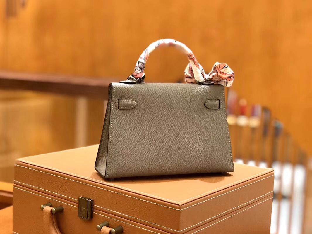 Hermès（爱马仕）Mini kelly 迷你凯莉 沥青灰 掌纹小牛皮 全手工缝制 臻品级别 银扣 19cm 现货