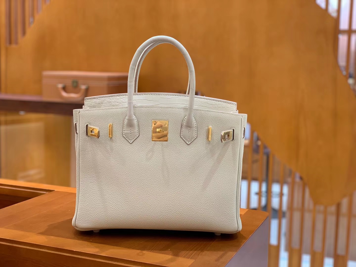 Hermès（爱马仕）Birkin 30cm 奶昔白 金扣 鳄鱼皮拼德国togo牛皮 全手工缝制