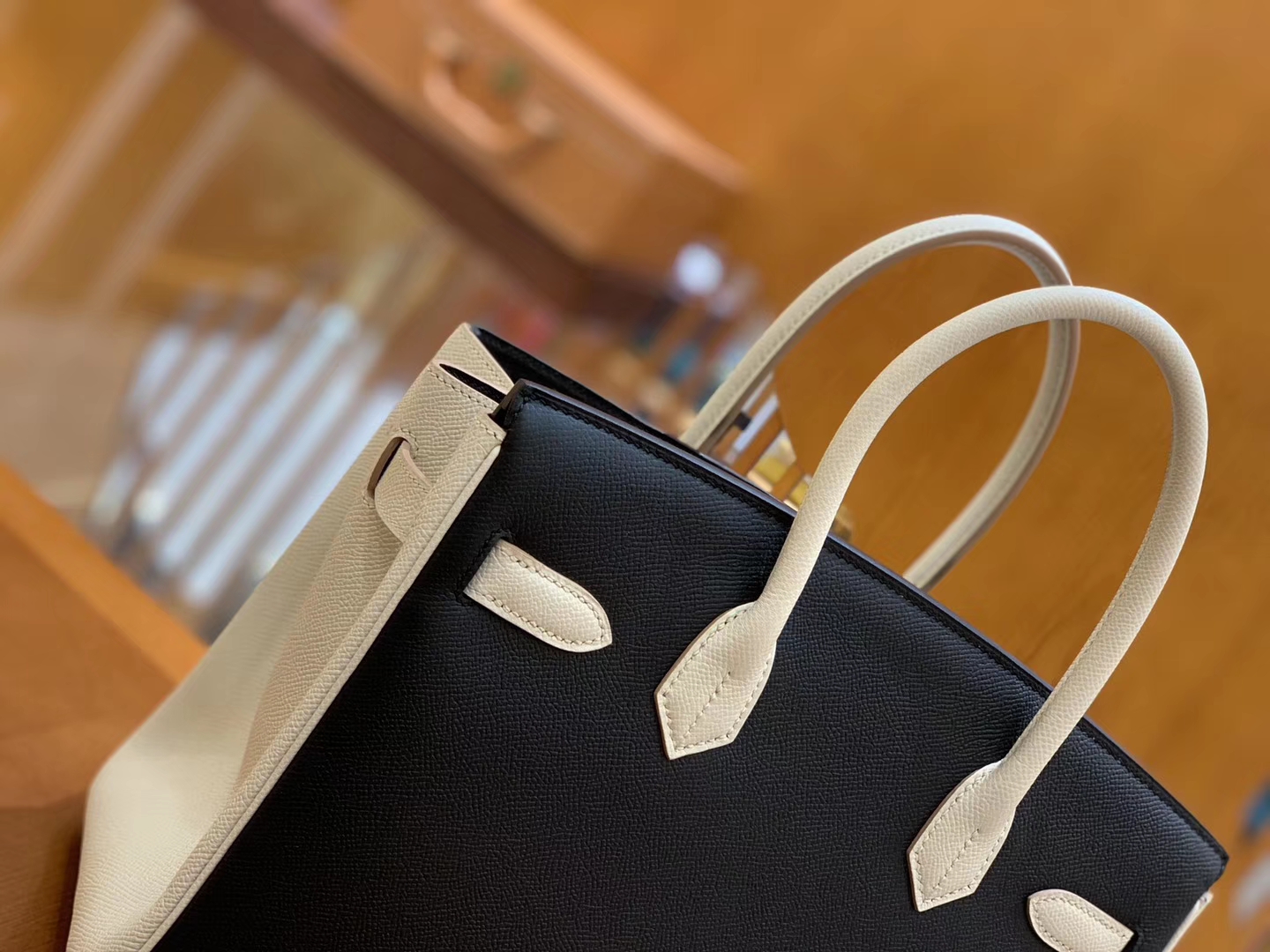 Hermès（爱马仕）Birkin 30cm 黑色拼奶昔白 金扣 Epsom掌纹牛皮 全手工缝制