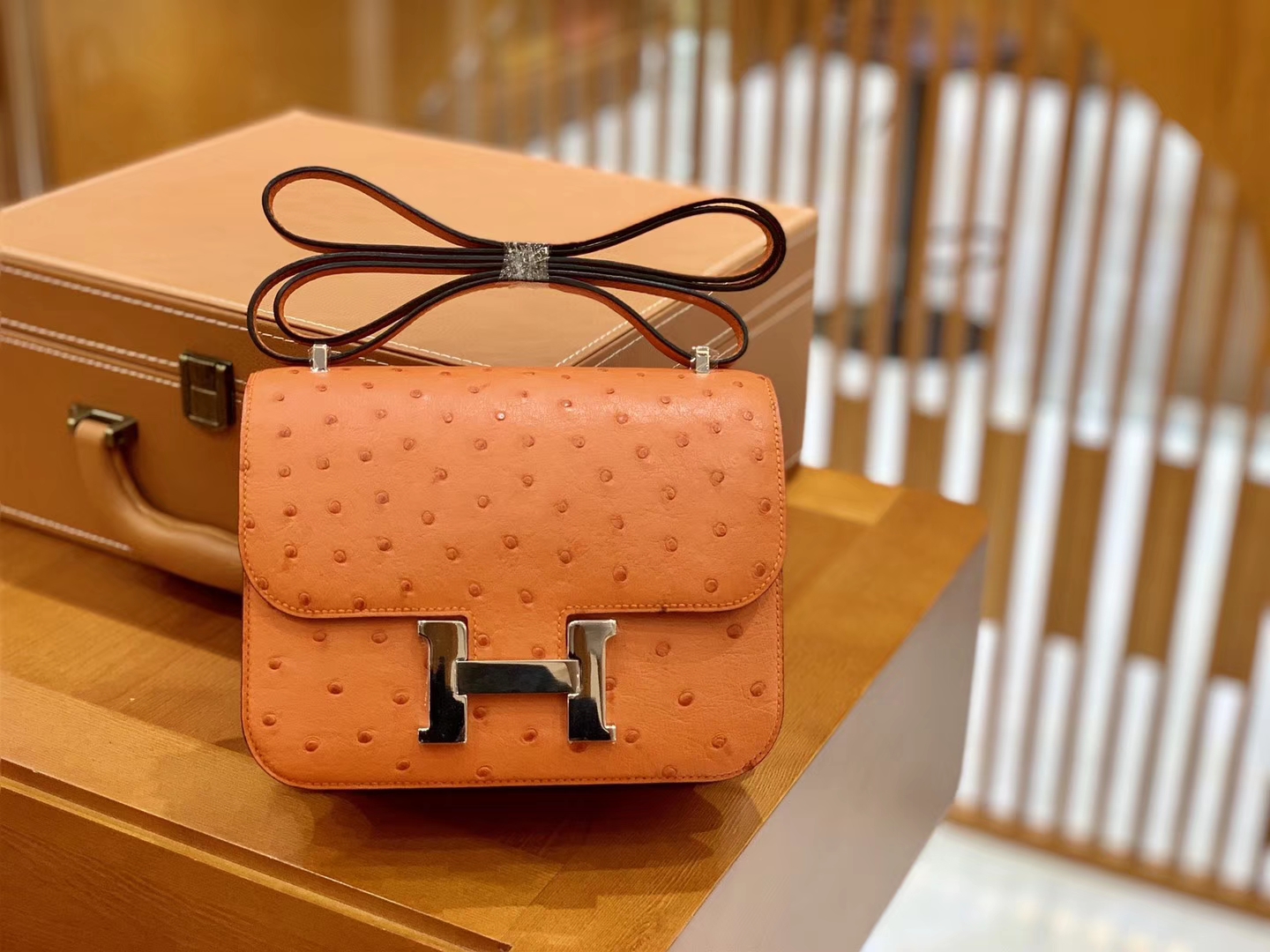 Hermès（爱马仕）Constance 18cm 经典橙 银扣 南非进口KK鸵鸟 全手工缝制