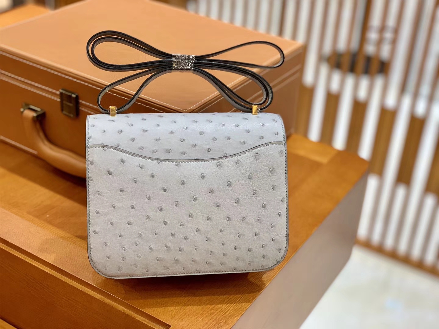 Hermès（爱马仕）Constance 18cm 海鸥灰 金扣 南非进口KK鸵鸟 全手工缝制