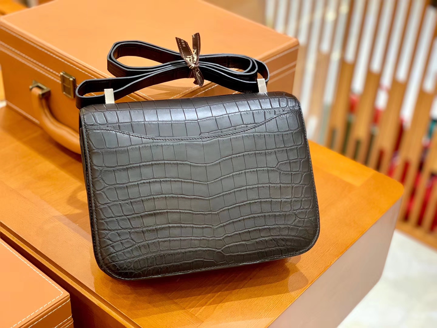 Hermès（爱马仕）Constance 空姐包 尼罗鳄鱼 康斯坦 黑珐琅 24cm