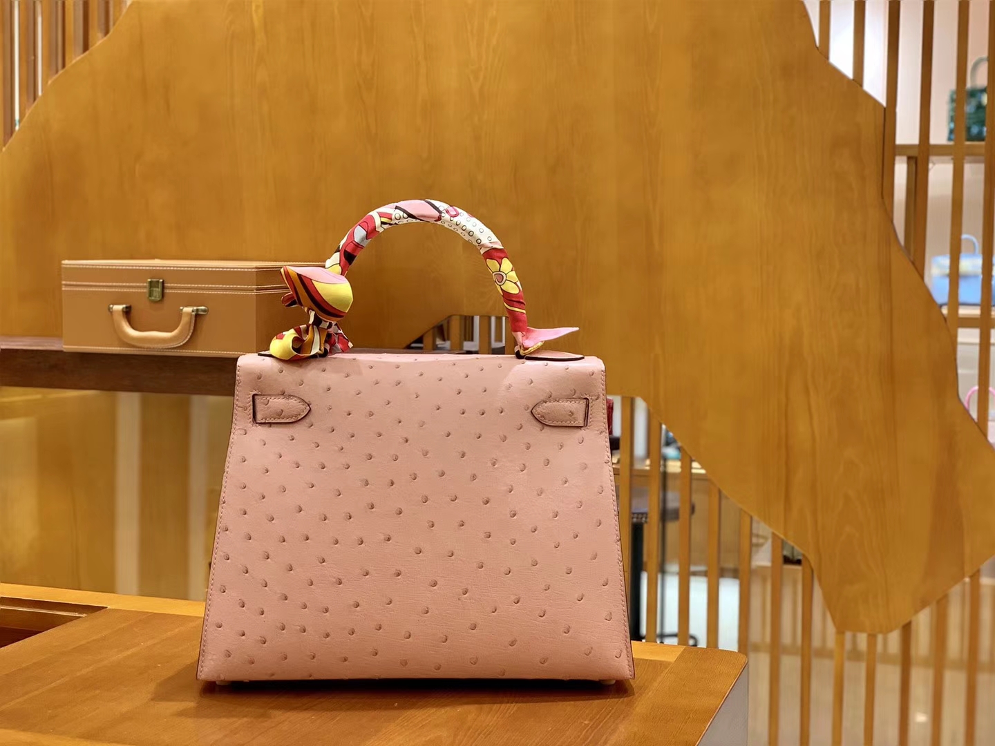 Hermès（爱马仕）Kelly 28cm 橡皮粉 金扣 南非进口 鸵鸟皮 全手工缝制
