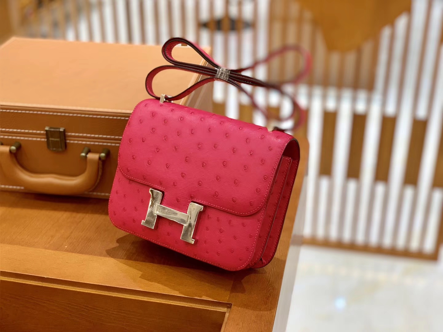 Hermès（爱马仕）Constance 18cm 糖果粉 玫红色 银扣 南非进口KK鸵鸟 全手工缝制