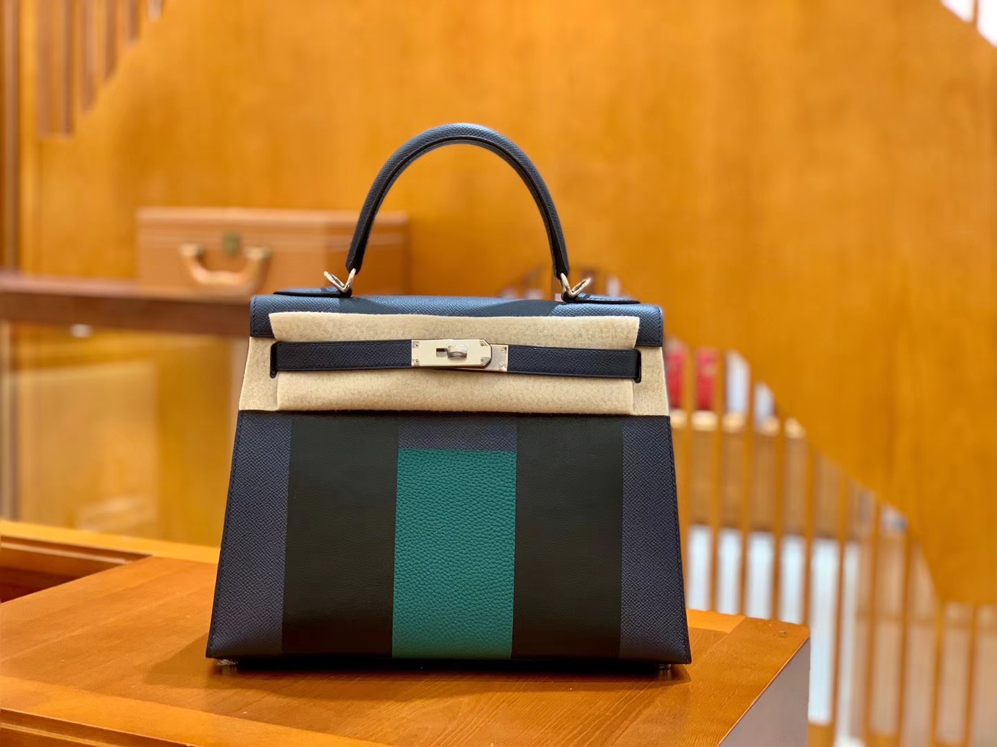 Hermès（爱马仕）Kelly 字母包 午夜蓝 掌纹牛皮拼togo拼山羊 臻品级别 28cm