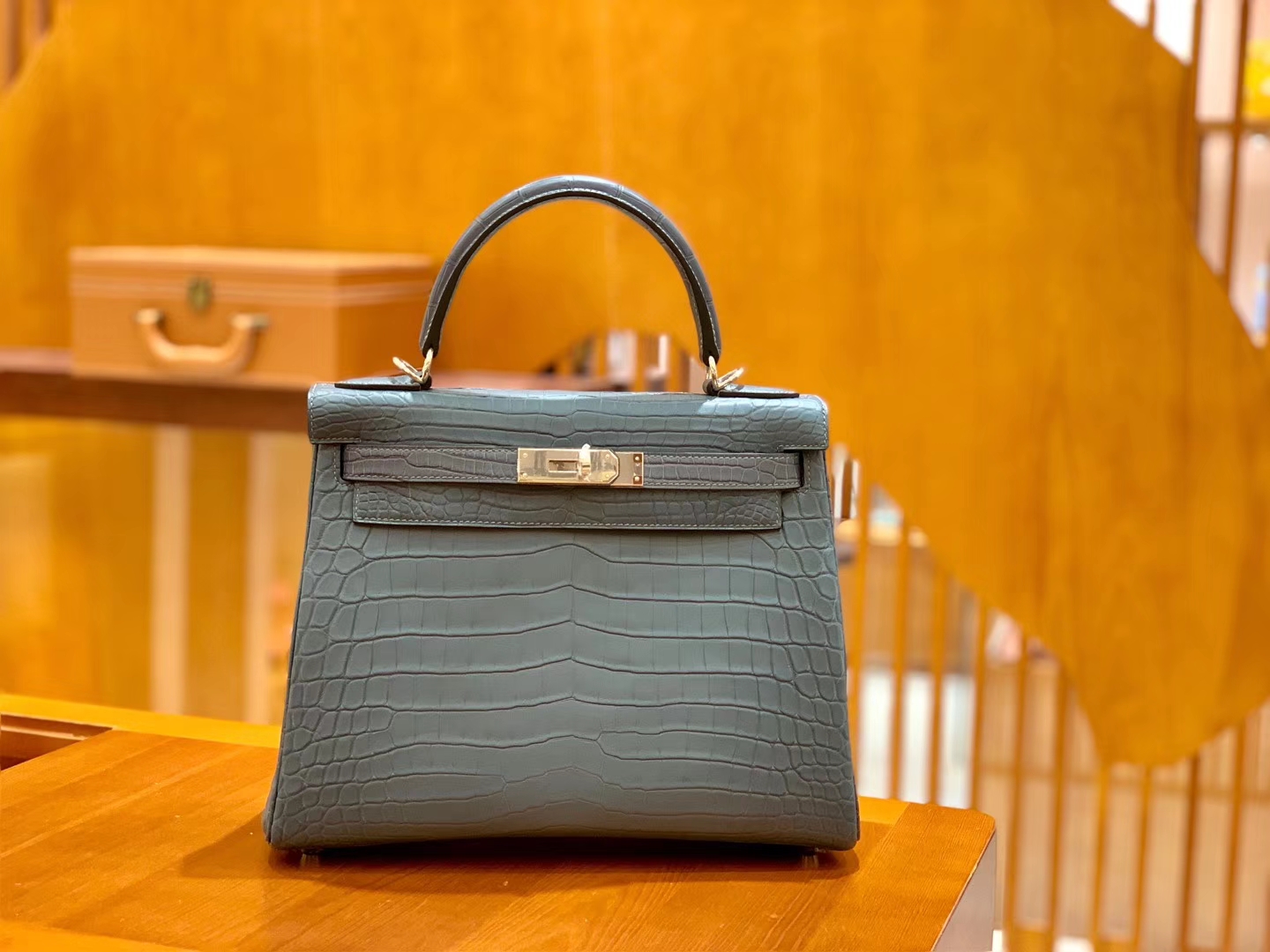 Hermès（爱马仕）Kelly 28cm 雾霾蓝 银扣 进口 哑光尼罗鳄鱼皮 全手工缝制