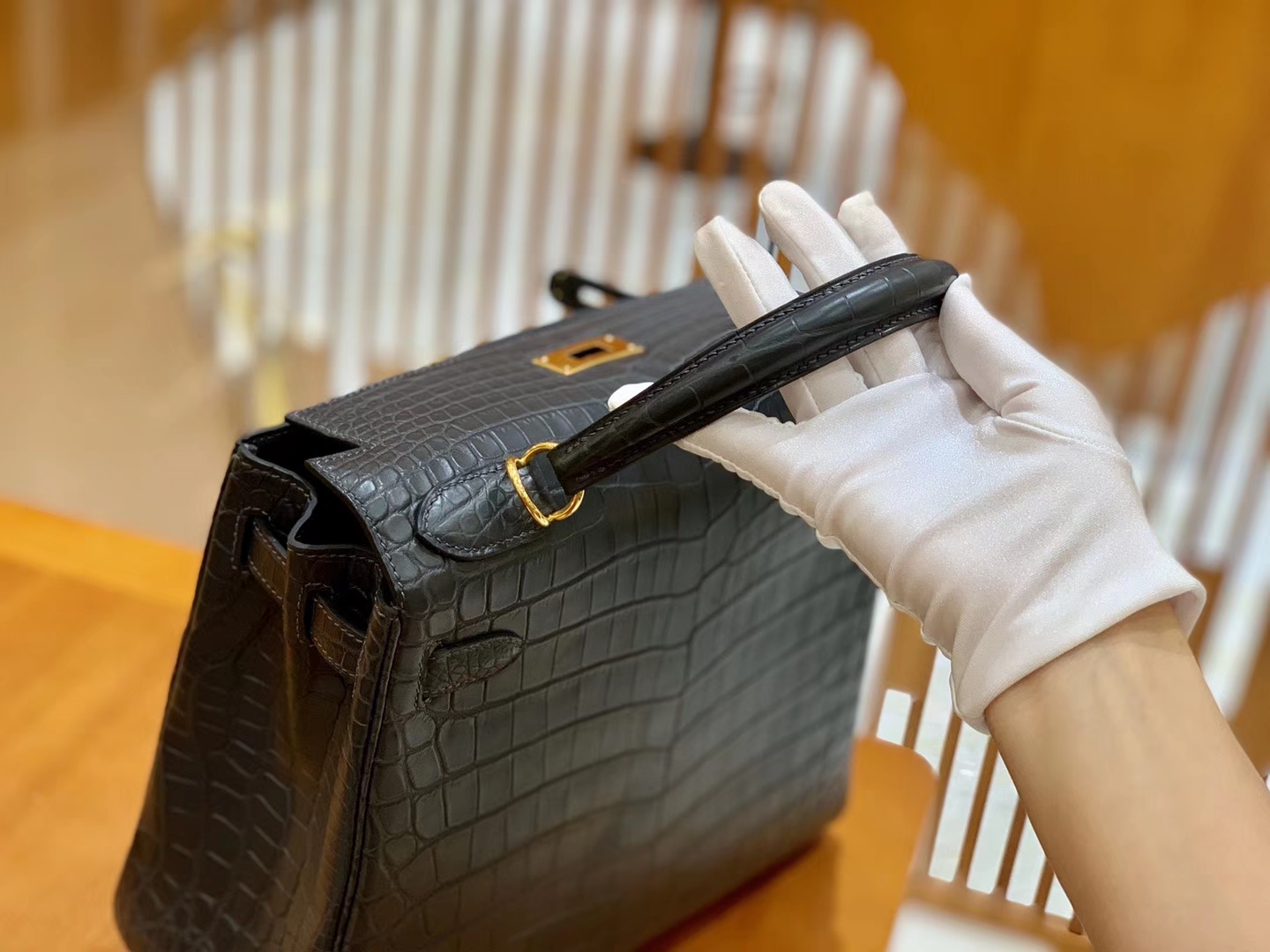 Hermès（爱马仕）Kelly 28cm 铁灰色 金扣 进口 哑光尼罗鳄鱼皮 全手工缝制
