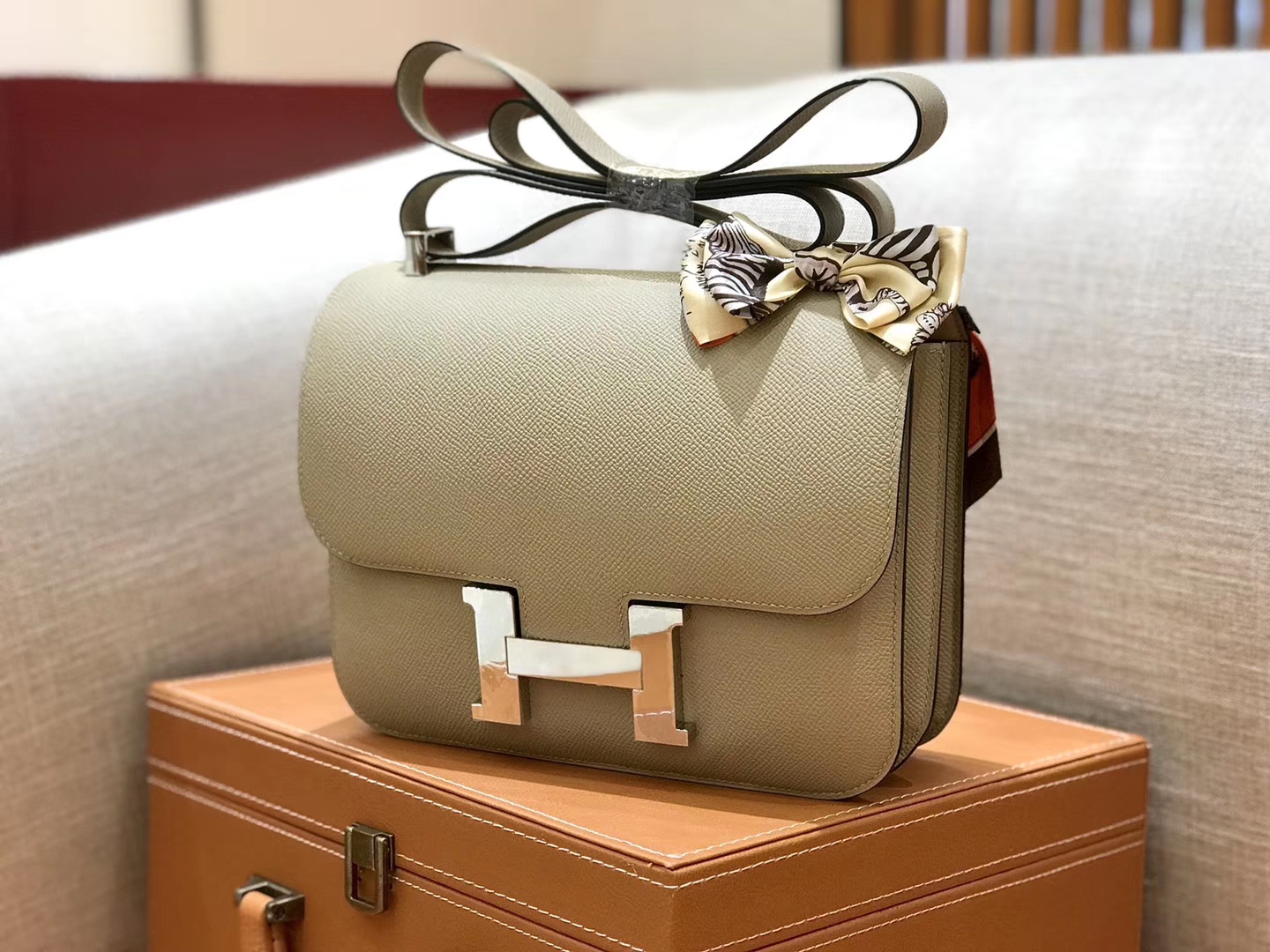 Hermès（爱马仕）康斯坦 Constance 空姐包 风衣灰 德国进口牛皮 全手工缝制 银扣 24cm