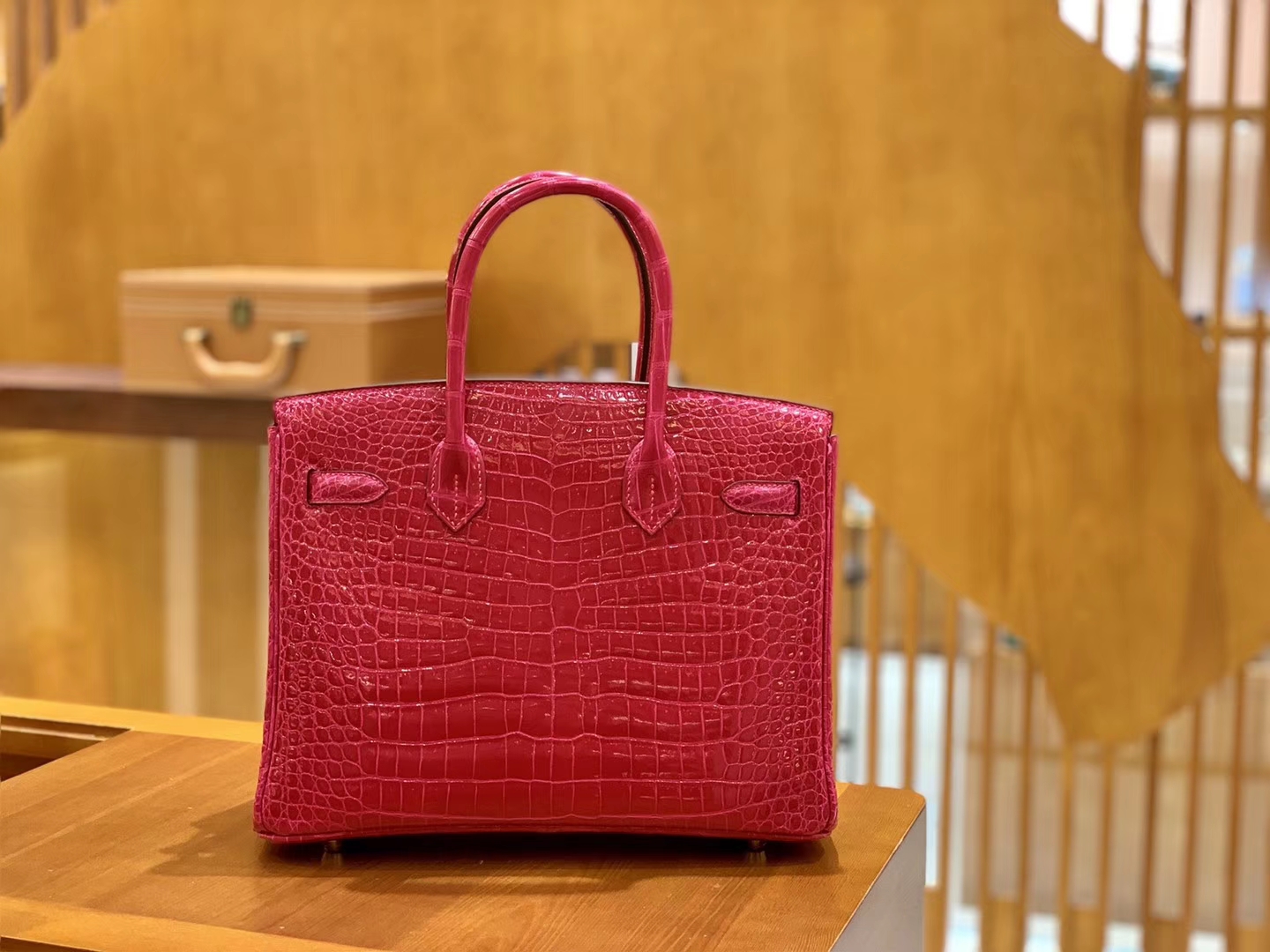 Hermès（爱马仕）Birkin 30 极致粉 金扣 湾鳄 一级皮 全手工缝制